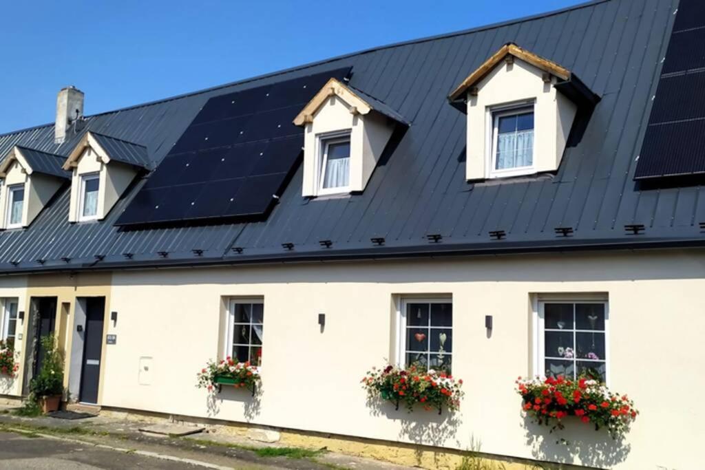 Apartman Atelier Vary V Nove Zrekonstruovanem Dome Karlovy Vary Luaran gambar